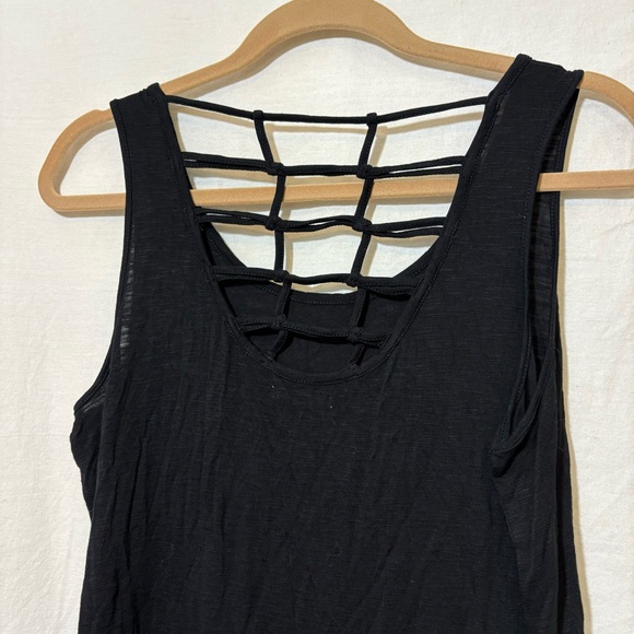Maurices Strappy Back Black Simple Tank Top EUC Medium M Casual Goth Sexy Night - Picture 6 of 9